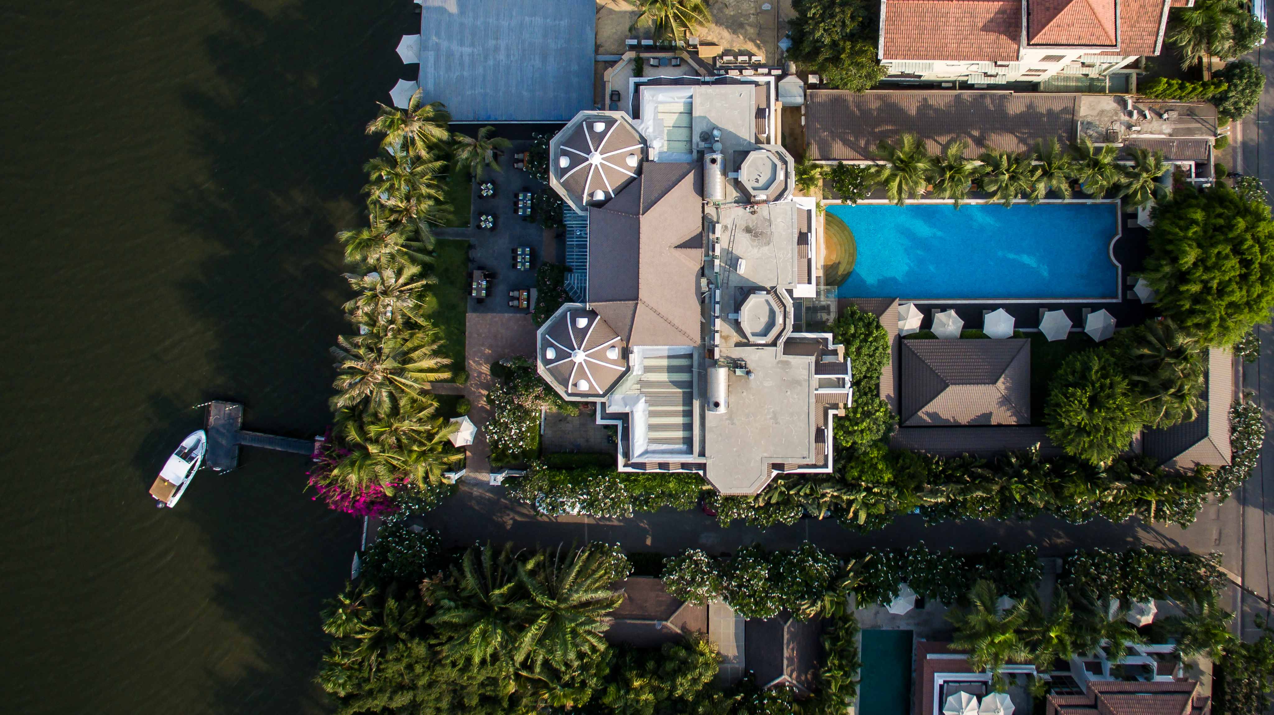 Experience Luxury at Riverfront Boutique Hotel