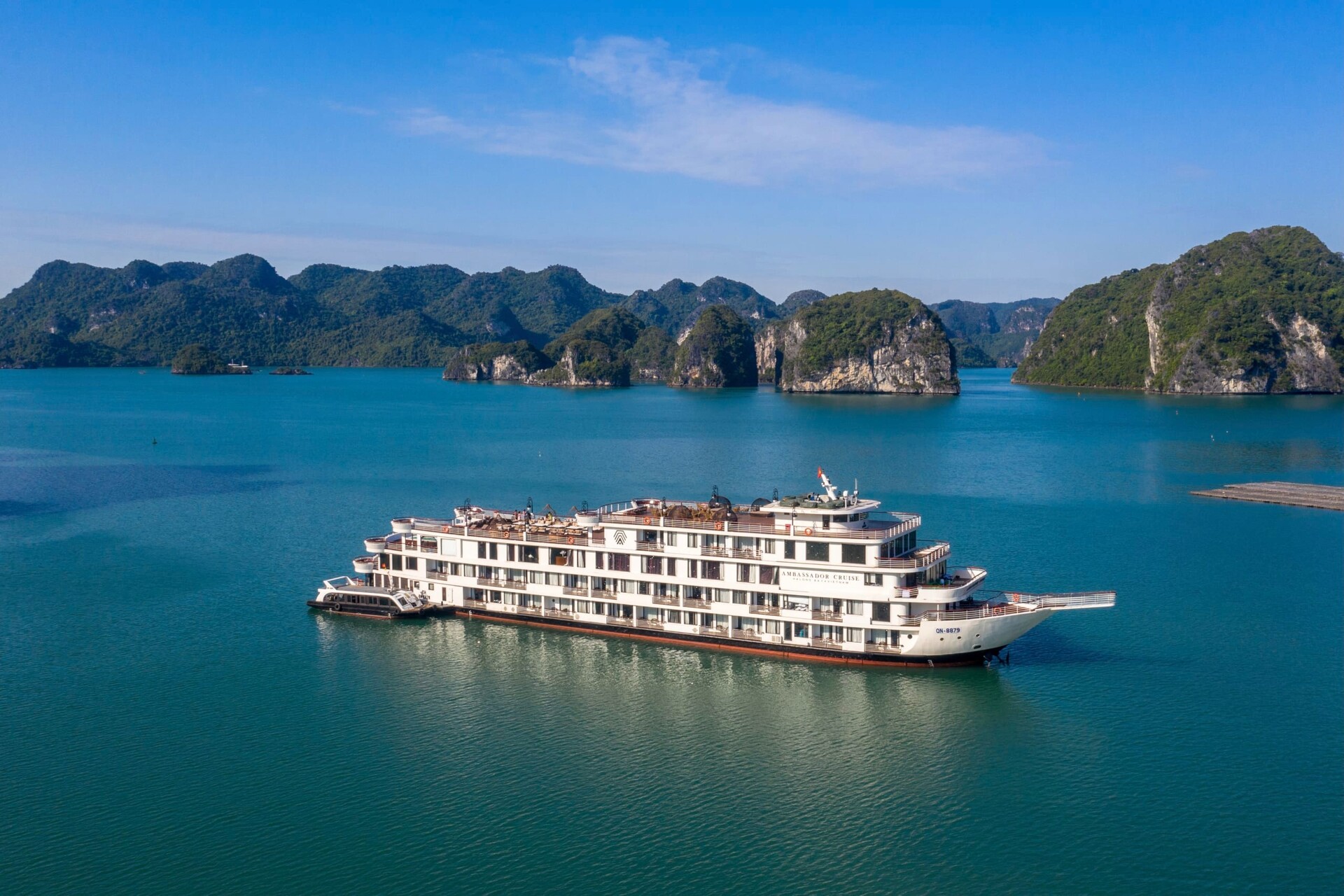 Ambassador Signature Sets Sail on Untouched Lan Ha Bay