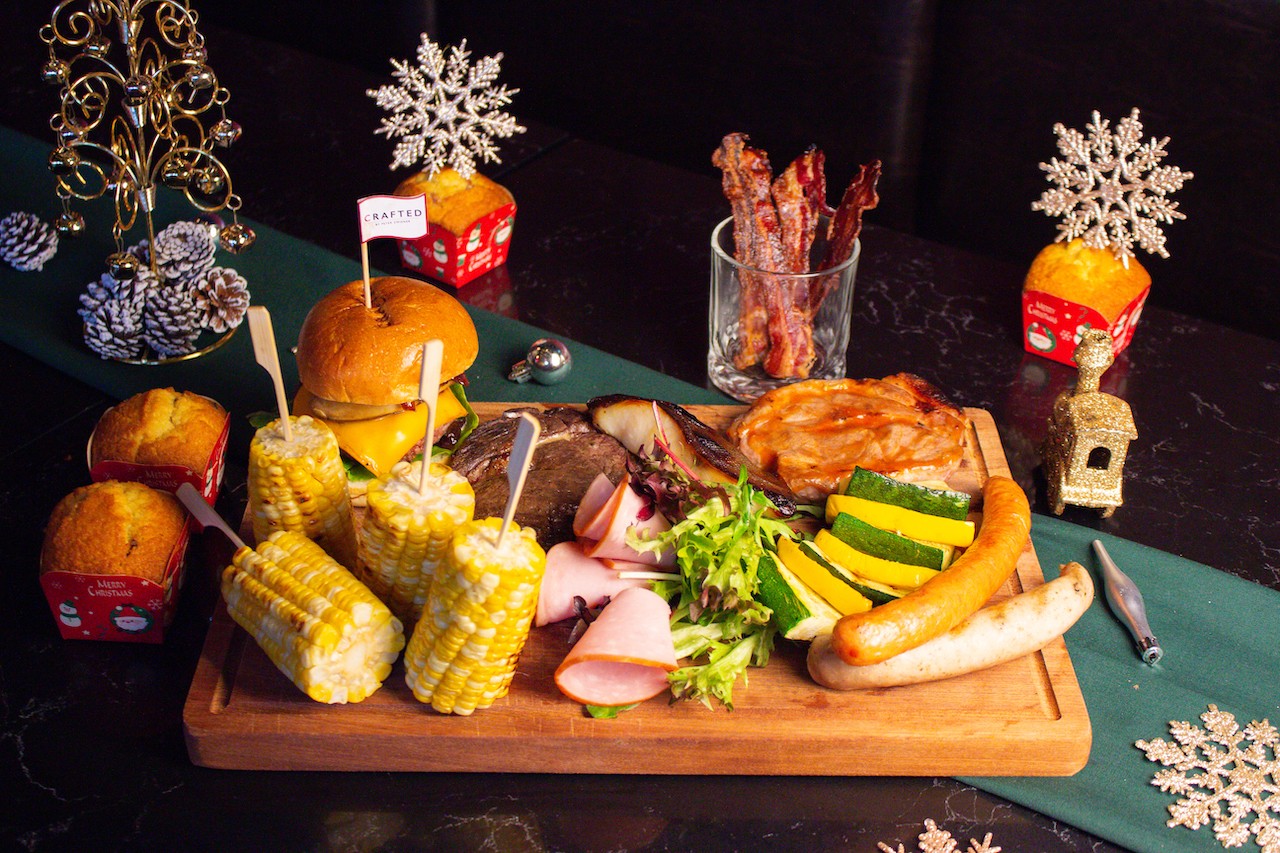 American Christmas Feasts At Wolfgang’s Steakhouse And Craft By Peter Zwiener