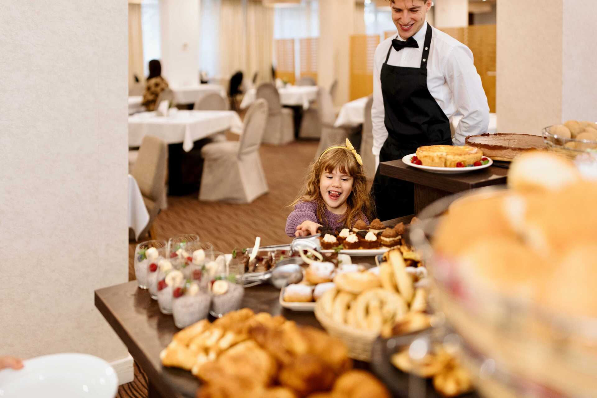 Sunday Brunch Delights Top Destinations In Saigon & Hanoi