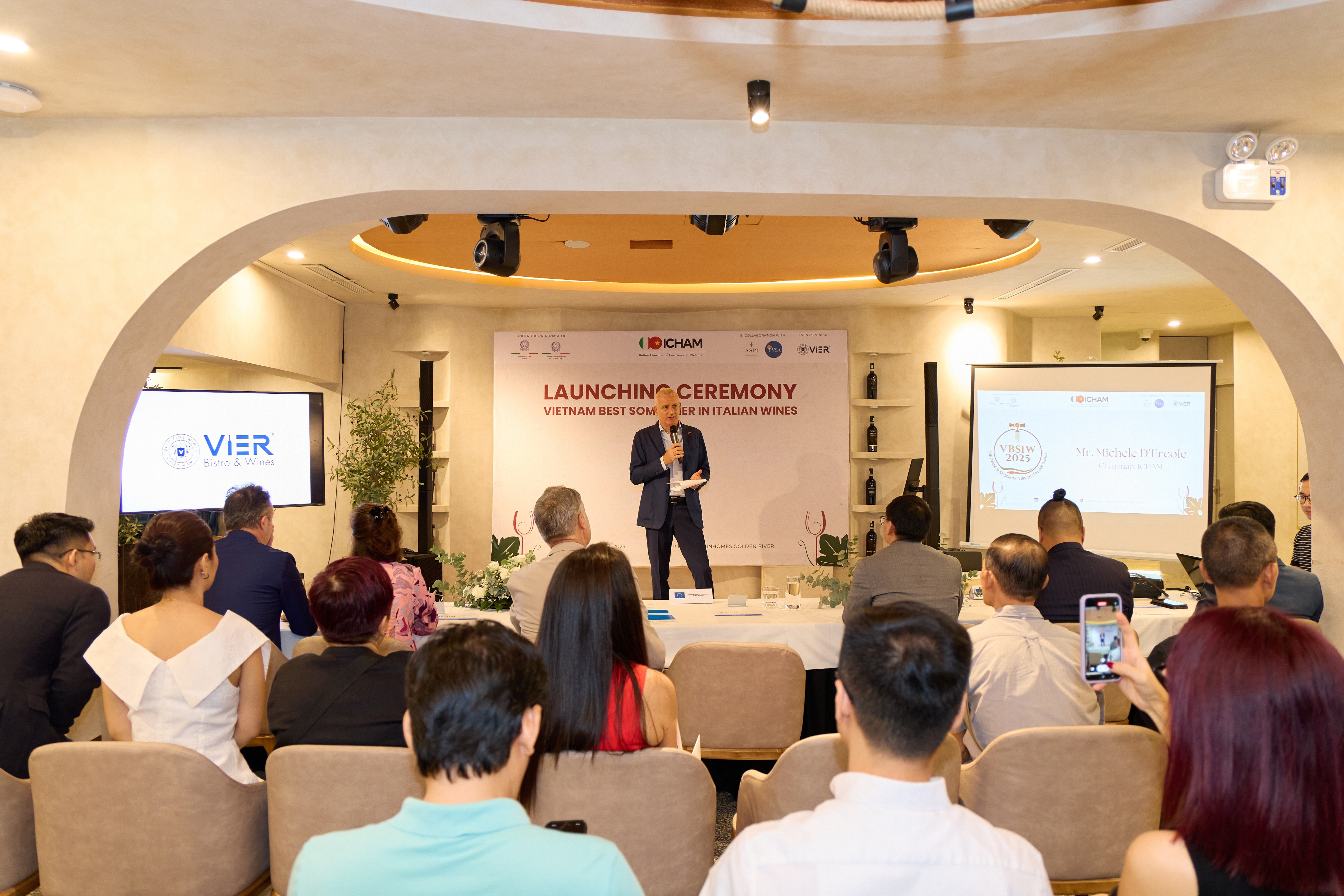 Vietnam Best Sommelier in Italian Wines 2025