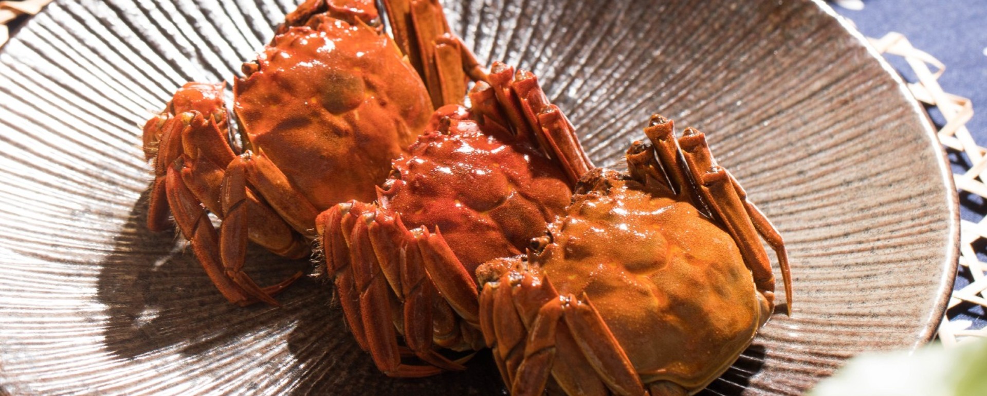 Moonlit Harvest <br> Hairy Crabs and the Mid-Autumn Feast