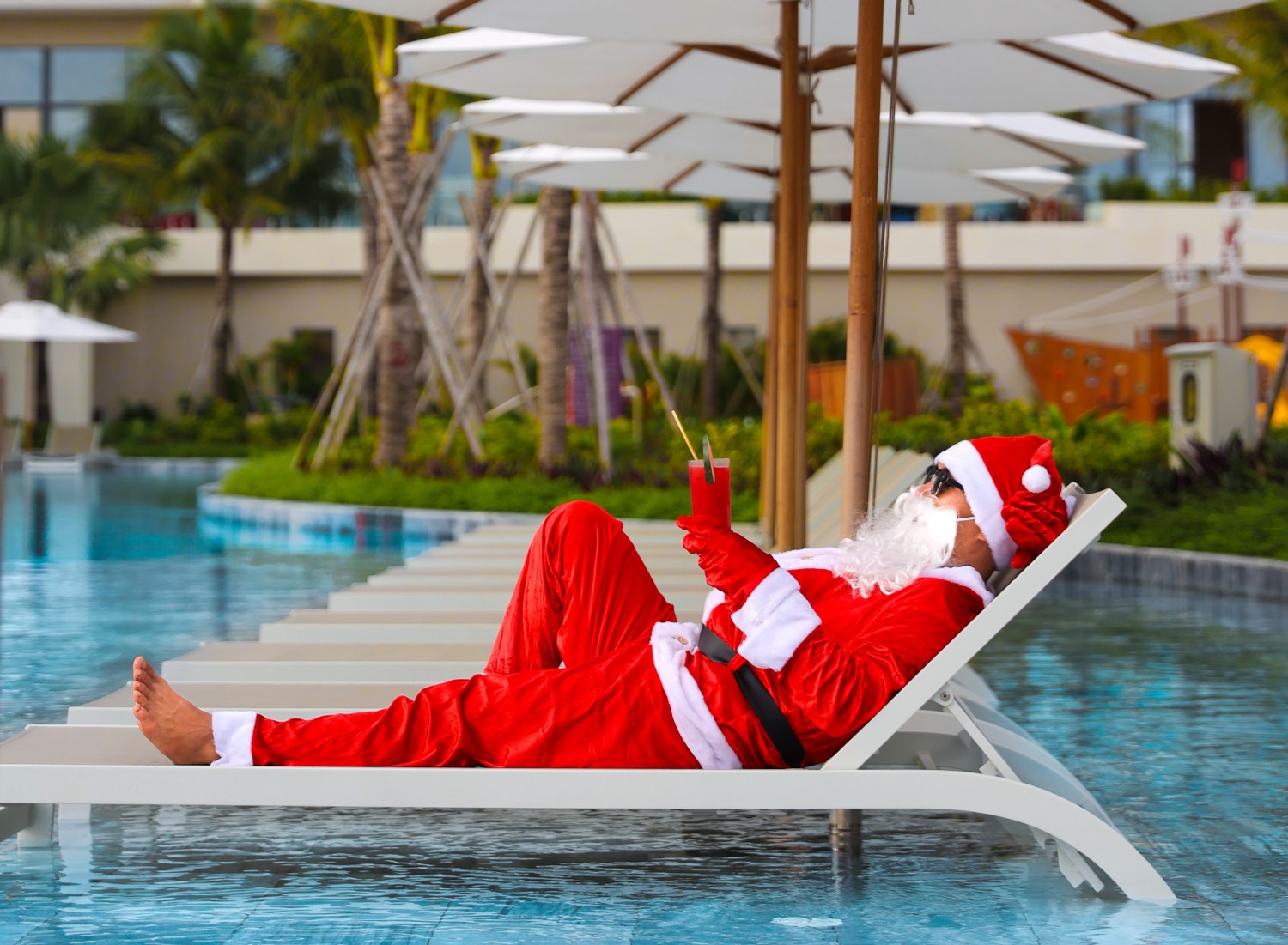 Celebrate The Season The Tropical Way