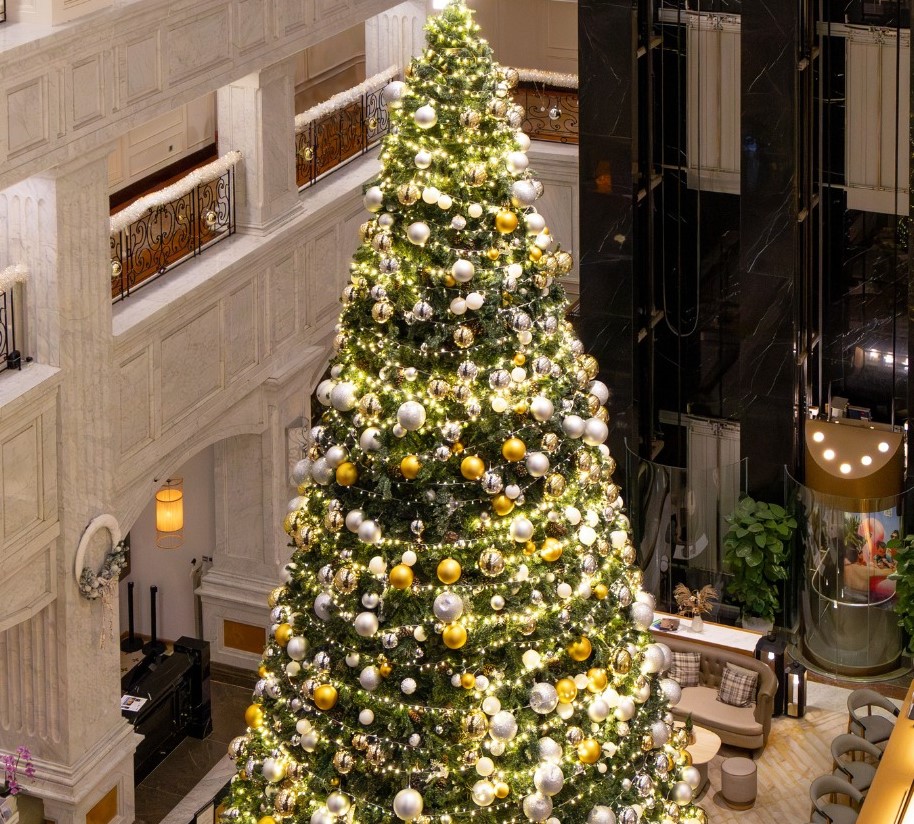 Festive Glow<br> A Radiant Holiday Season at Sheraton Phu Quoc Long Beach Resort