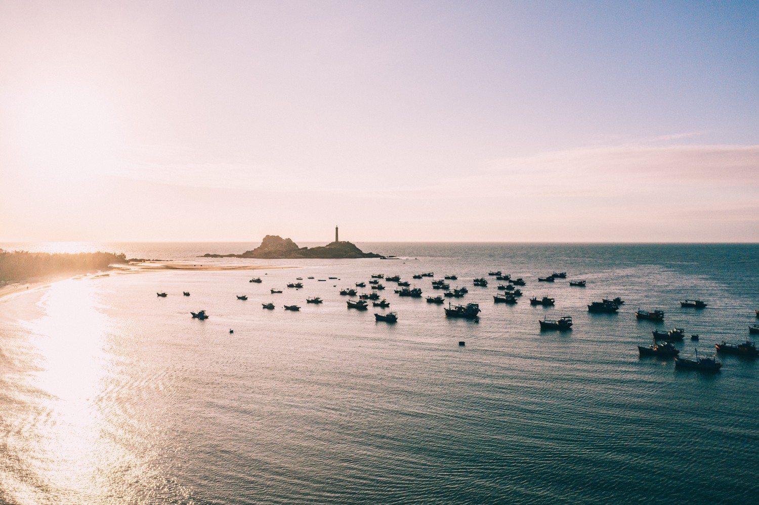 Azerai Ke Ga Bay: Silence, Sea Light, and Slow Living