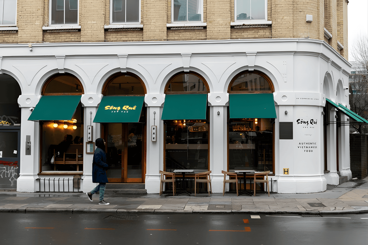 Sông Quê Phở Bar<br>The Magic of Vietnamese Broth