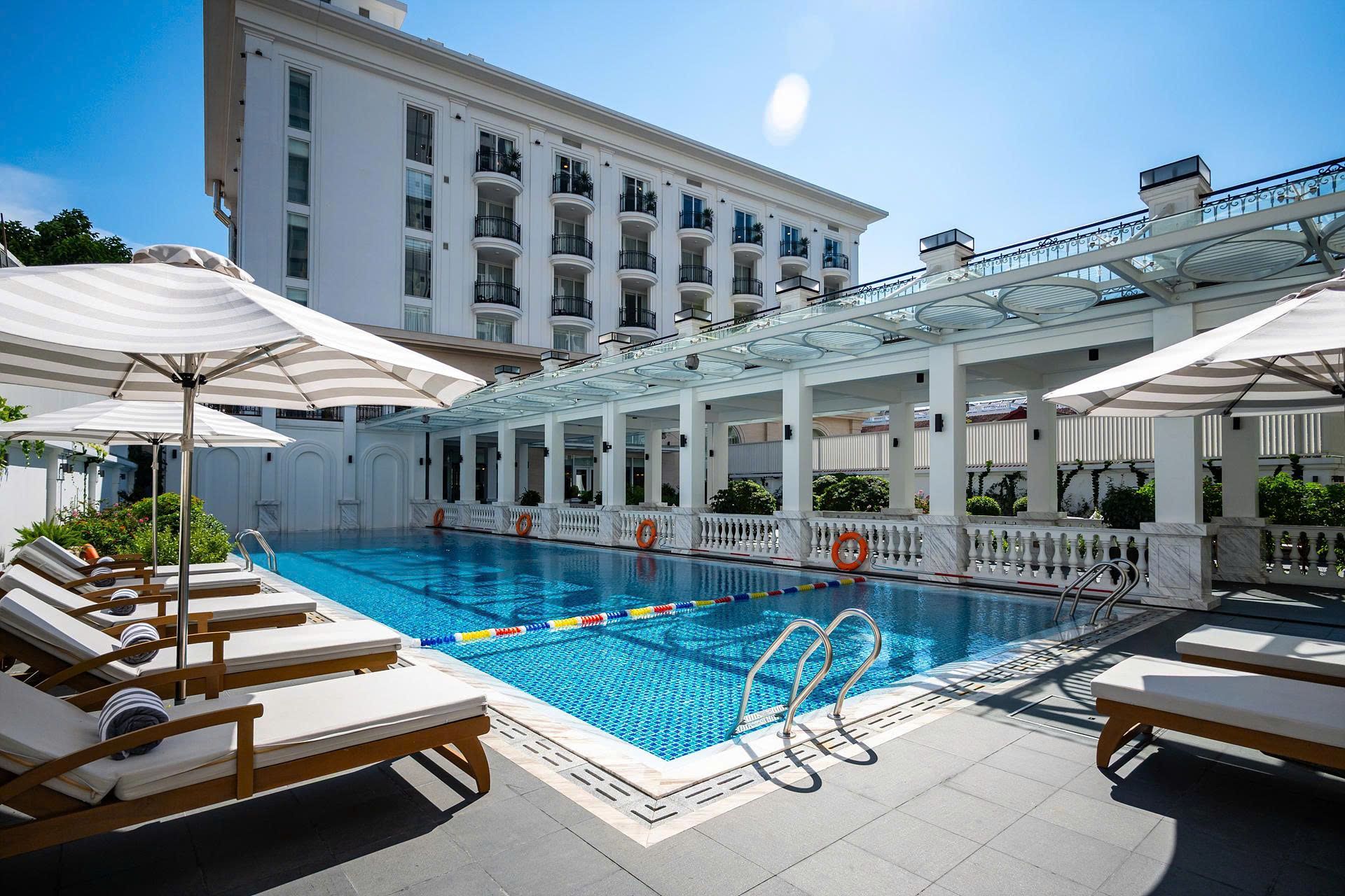 Grand Royal Riverside Hue