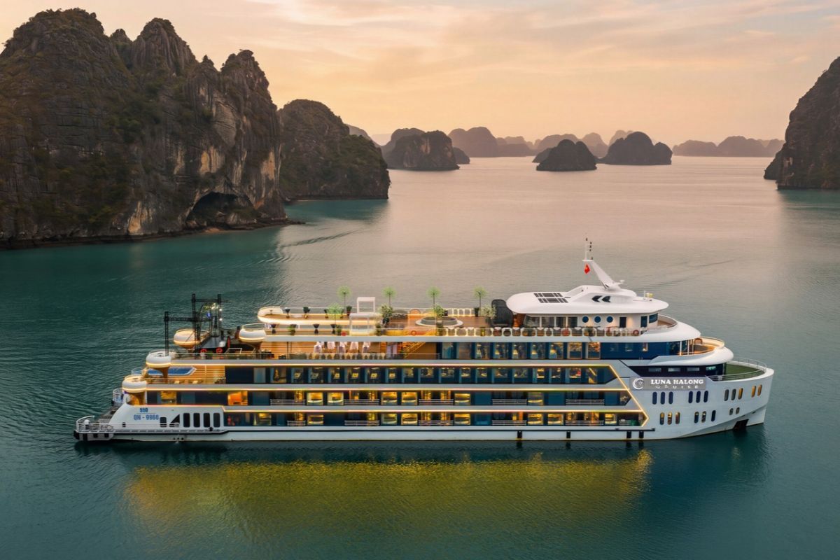 Luna Halong Cruise